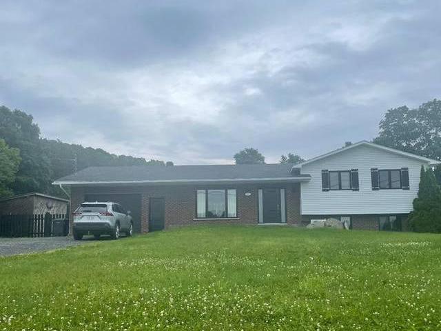 House for sale in La Haute-yamaska, Quebec
