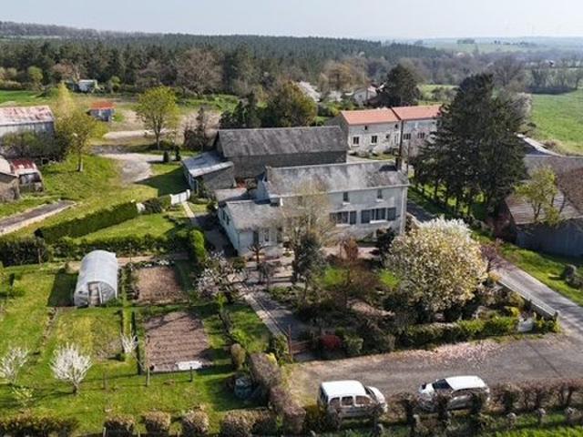 Maison vente à Bressuire, Boismé