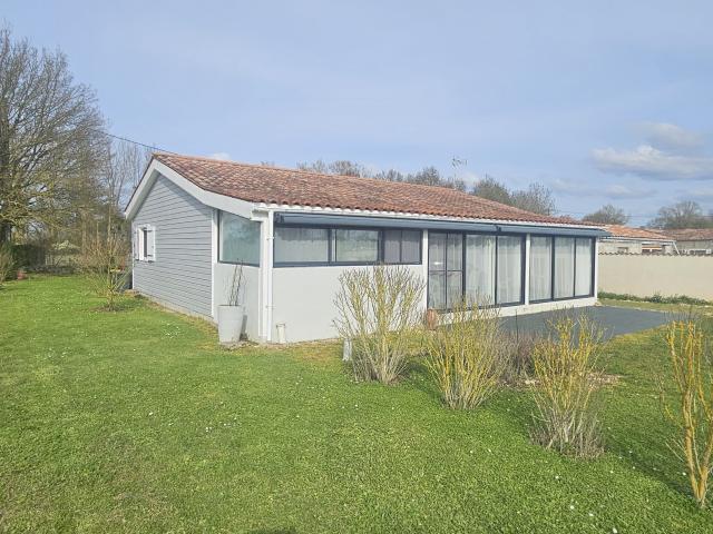 Maison vente à Saint-Jean-d'Angély, Doeuil-sur-le-mignon