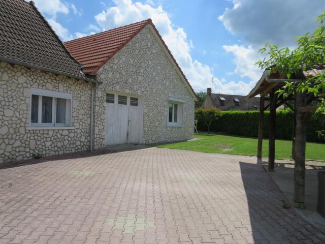 Maison vente à Saint-Amand-Montrond, La Perche
