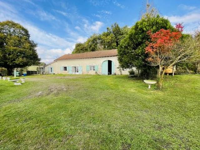Maison vente à Brie-sous-barbezieux, Chez Favreau