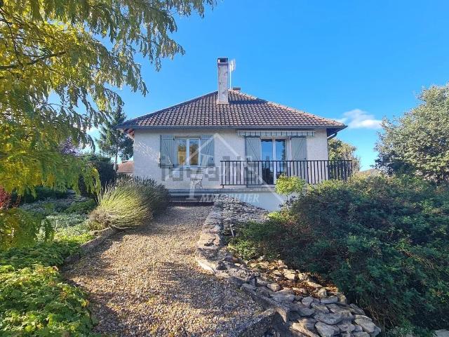Maison vente à Champ Marie, Ainay-le-Château