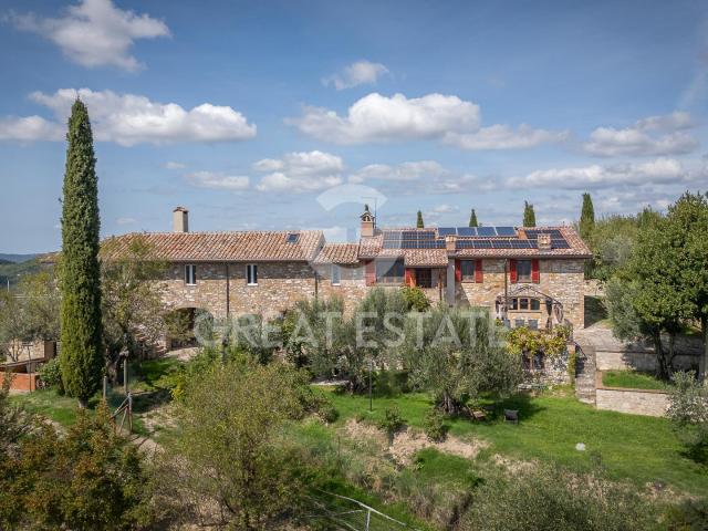 Casa in vendita a Corciano, Umbria