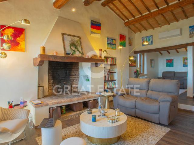 Casa in vendita a Corciano, Umbria