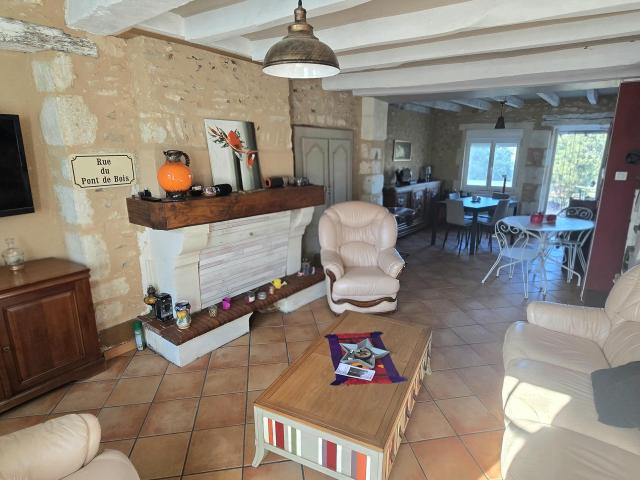 Maison vente à Montmorillon, Béthines