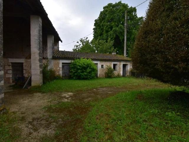 Maison vente à Angoulême, Bouëx