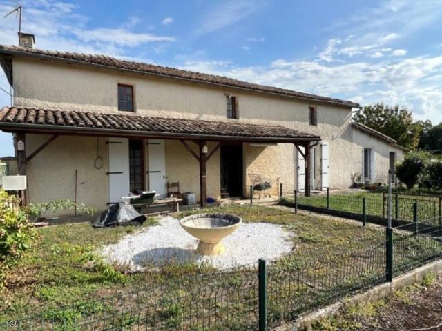 Maison vente à Confolens, Villefagnan