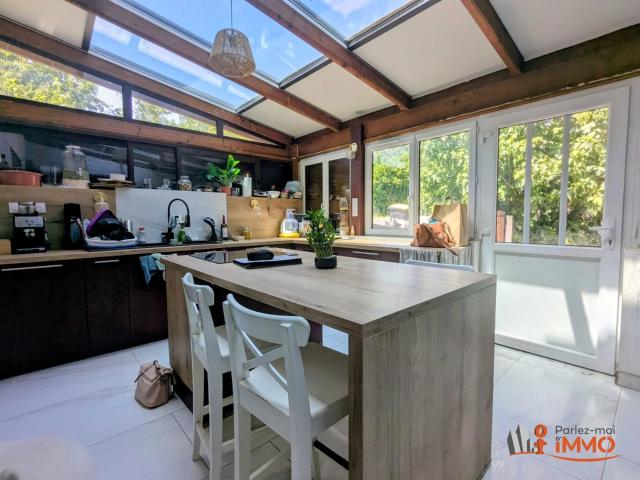 Maison vente à Montbrison, Précieux