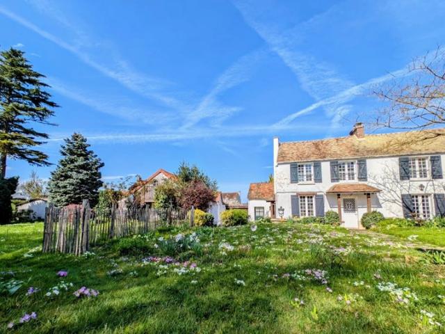 Maison vente à Versailles, Plaisir