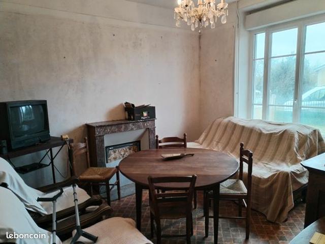 Maison vente à Montmorillon, Lussac-les-châteaux