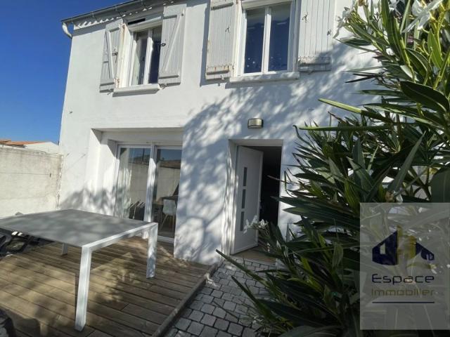 Maison vente à La Rochelle, Montroy