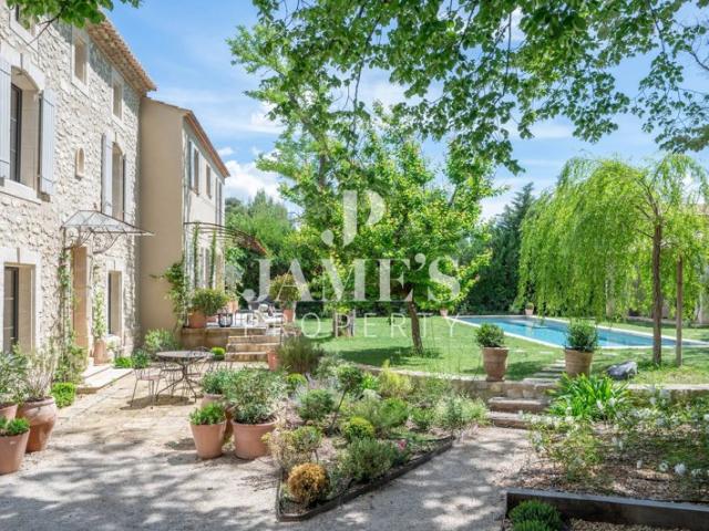 Maison vente à Arles, Paradou