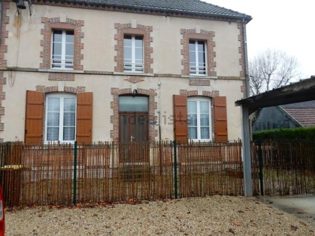 Maison location à Angluzelles, Angluzelles-et-Courcelles