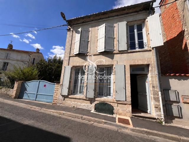 Maison vente à Angoulême, Charente