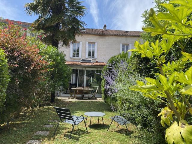 Maison vente à Angoulême, Charente