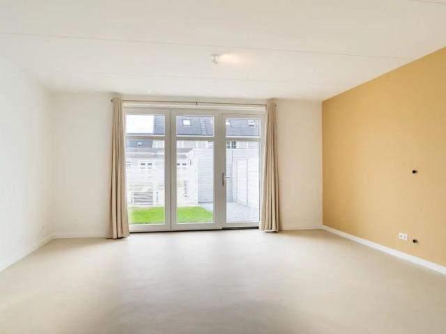 Woning te huur in Monster, Zuid Holland