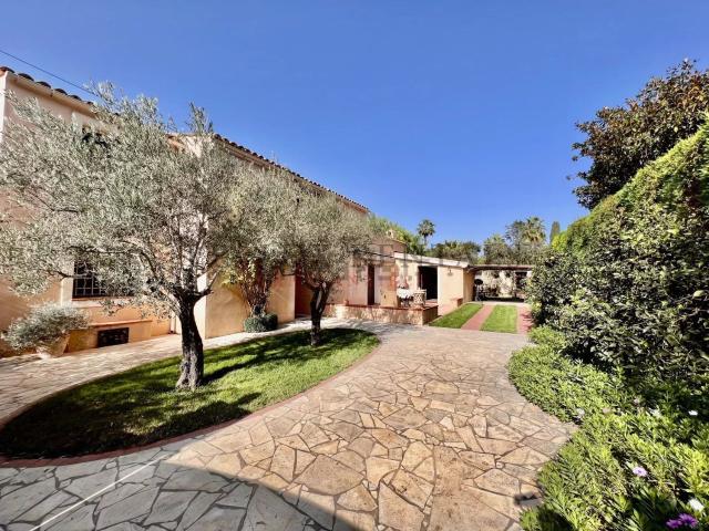 Maison location à Cap d'Antibes, Antibes