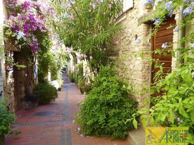 Maison vente à Centre Ville, Antibes