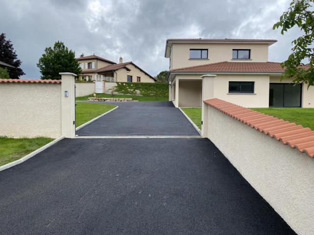 Maison location à Roche, Isère
