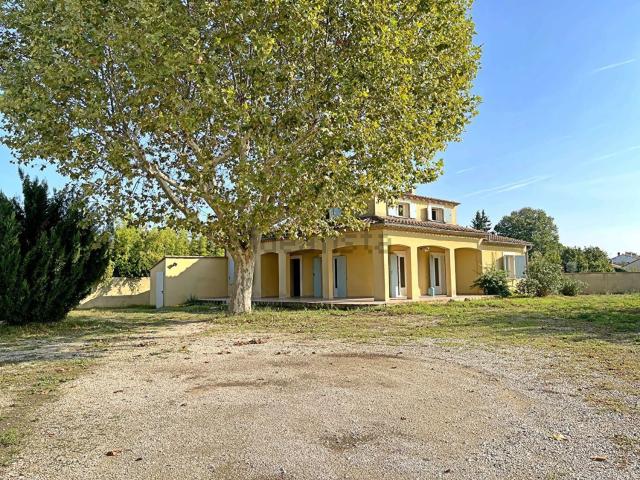 Maison location à Monplaisir, Arles