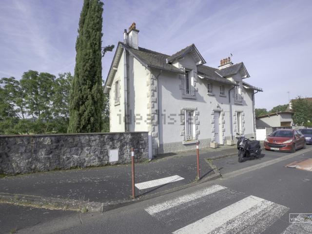 Maison vente à Esmoles, Arpajon-sur-Cère