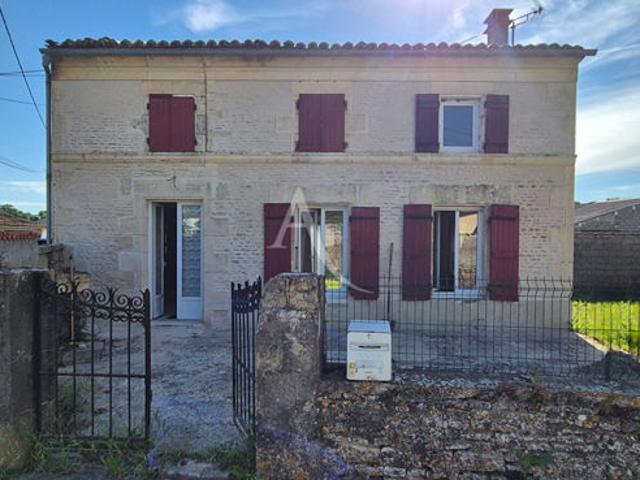 Maison vente à Saint-Jean-d'Angély, Asnières-la-giraud
