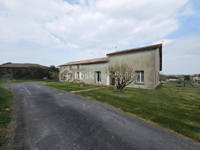 Maison vente à Niort, Clussais-la-pommeraie