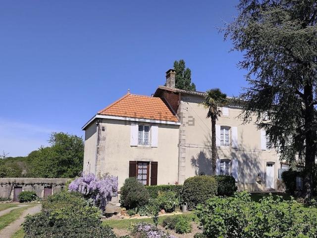Maison vente à La Godinière, Augé