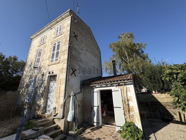 Maison location à Gratte-Moine, Saint-Jean-d'Angély