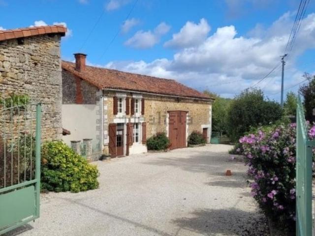 Maison vente à Chenommet, Aunac-sur-Charente