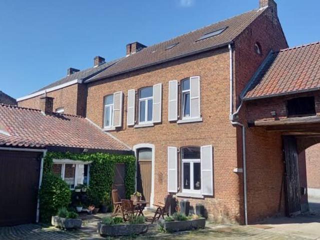Maison location à Fexhe-le-haut-clocher, Wallonie