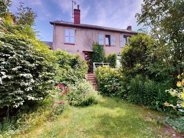 Maison vente à Authon-du-Perche, Charbonnières