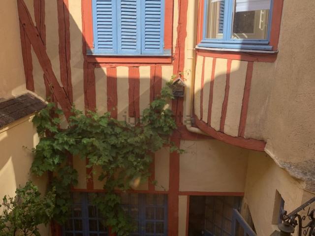 Maison vente à Les Rosoirs, Auxerre