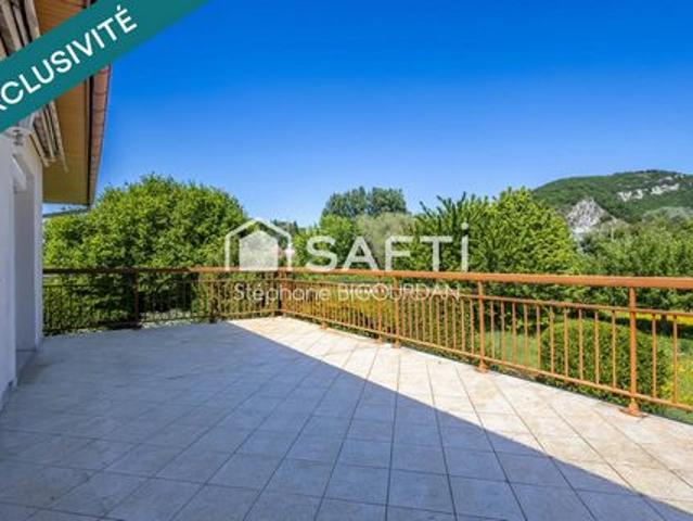 Villa vente à Besançon, Avanne-aveney