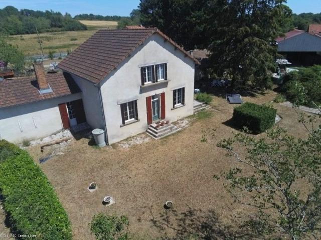 Maison vente à Confolens, Nanteuil-en-vallée