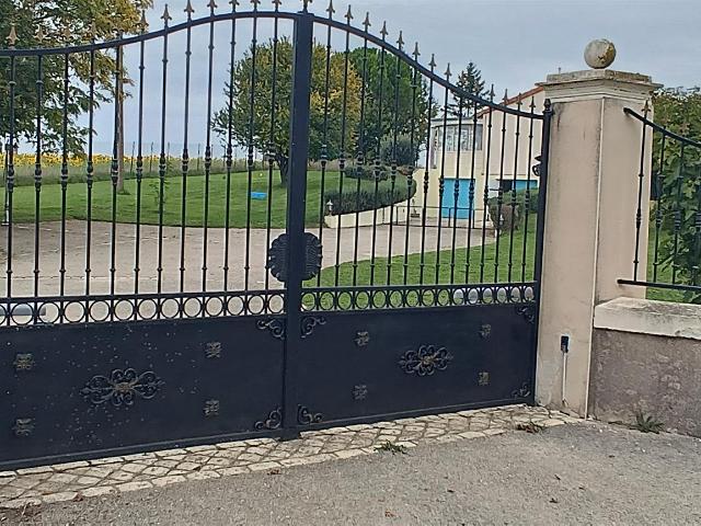 Maison vente à Sous les Aures, Fontaine-Chalendray