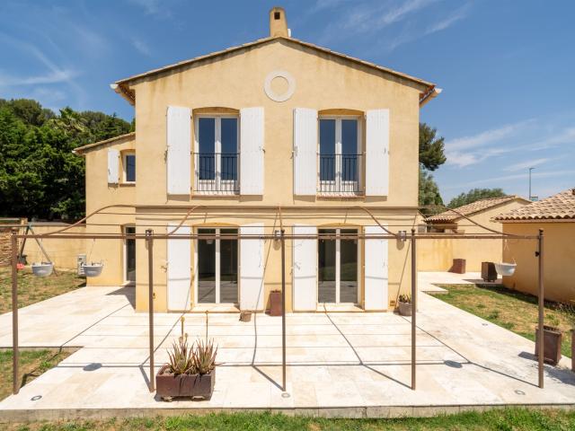 Maison vente à Arrondissement de Toulon, Ollioules