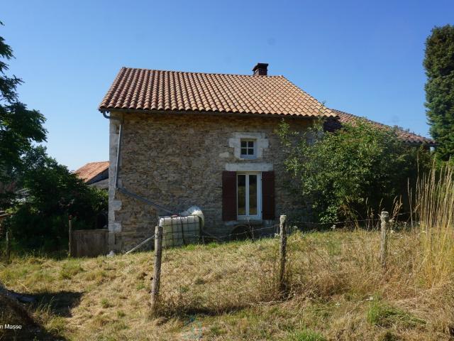 Maison vente à Nontron, Saint-saud-lacoussière