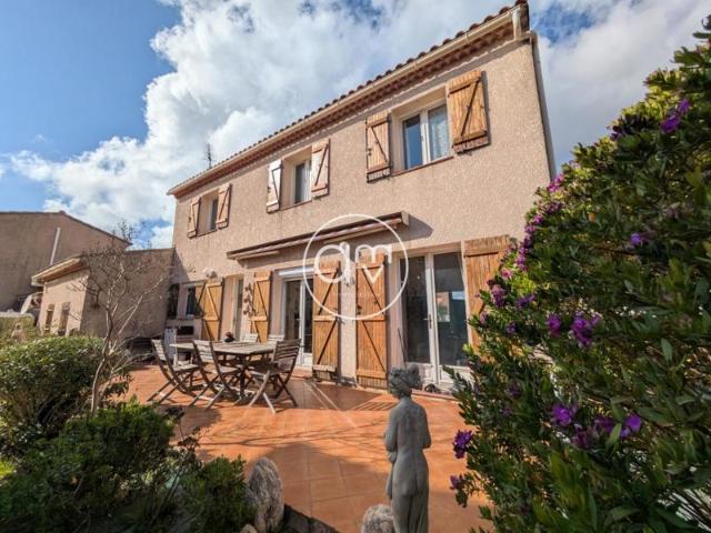 Maison vente à Arrondissement de Toulon, La Londe-les-maures