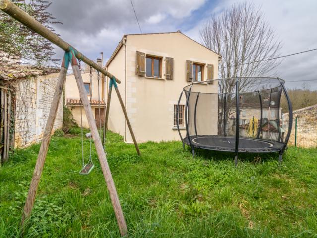 Maison vente à Saint-Jean-d'Angély, Grandjean