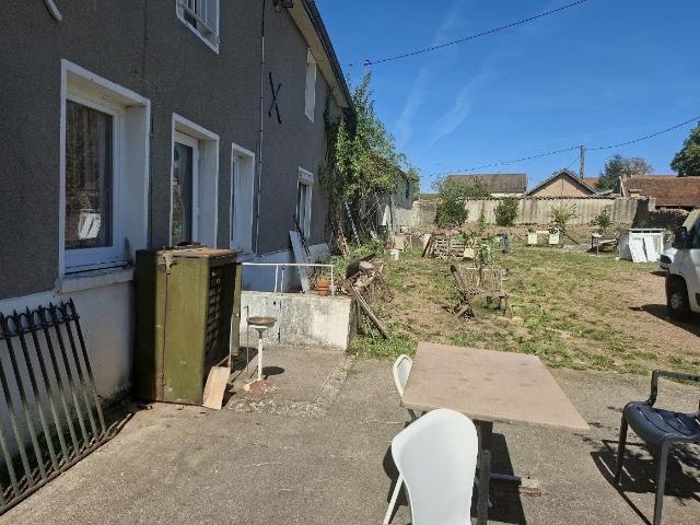 Maison vente à Charolles, Bois-sainte-marie