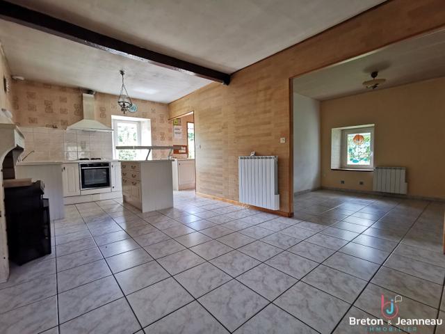 Maison vente à Mayenne, Saint-pierre-sur-orthe