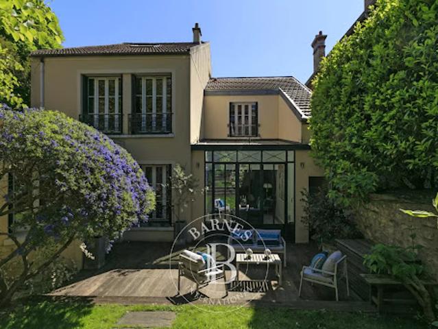 Maison vente à Nanterre, Suresnes