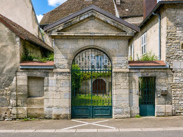 Maison vente à Besançon, Baume-les-dames