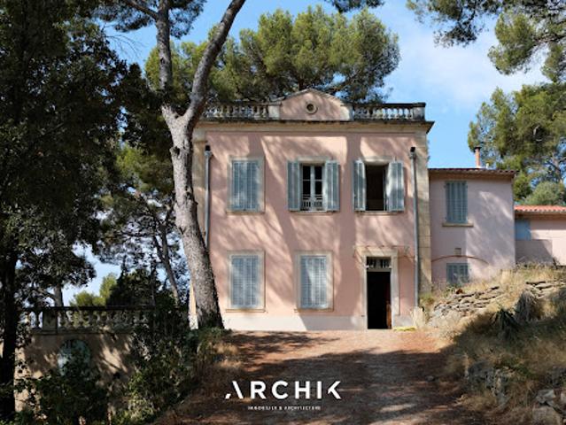 Maison vente à Marseille, Cassis