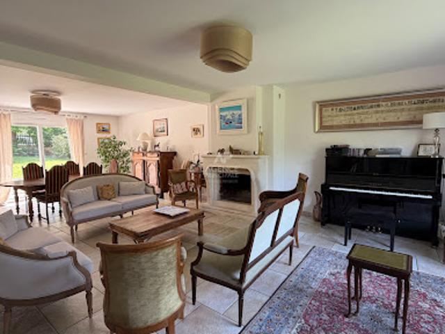Maison location à Saint-Germain-en-Laye, L'etang-la-ville