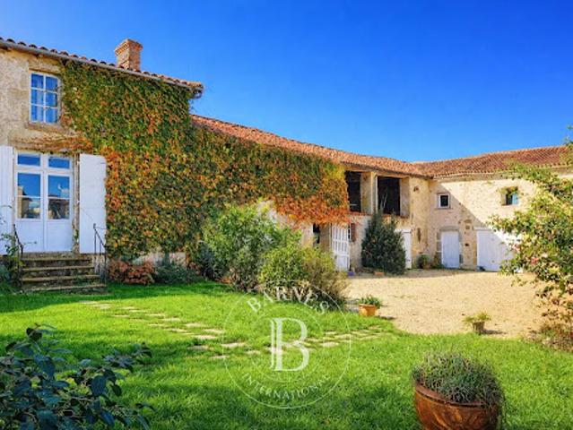 Maison vente à Fontenay-le-Comte, La Châtaigneraie