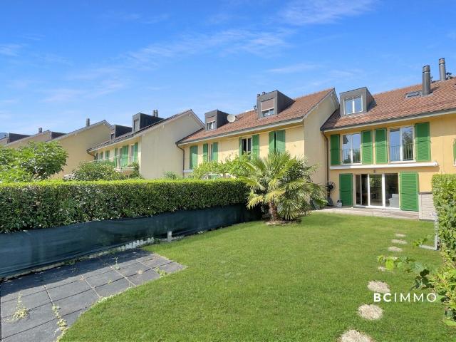 Reihenfamilienhaus kaufen in Crassier, Waadt