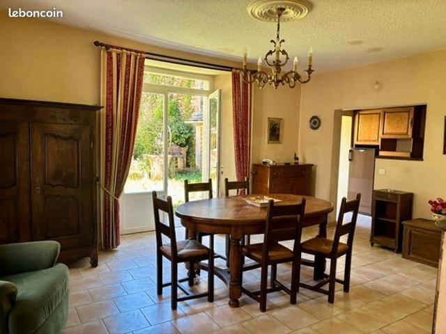 Maison vente à Millau, Réquista