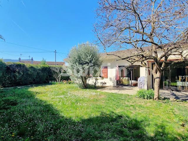 Maison vente à Saint-Julien-en-Genevois, Ville-la-grand